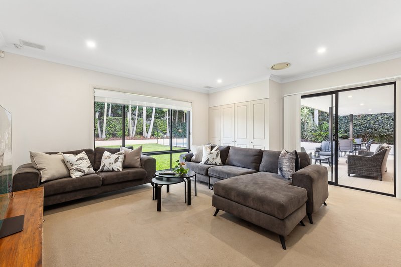 Photo - 27 Carissa Avenue, St Ives NSW 2075 - Image 7