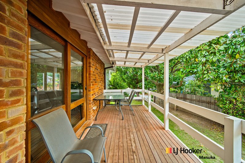 Photo - 27 Carstensz Street, Griffith ACT 2603 - Image 5