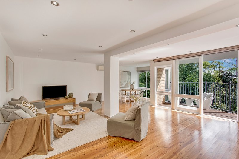 Photo - 27 Cashel Crescent, Killarney Heights NSW 2087 - Image 2