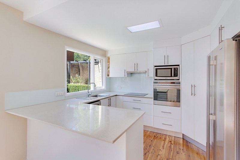 Photo - 27 Cashel Crescent, Killarney Heights NSW 2087 - Image 4