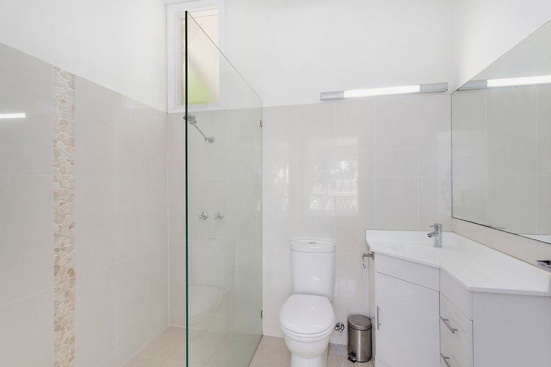 Photo - 27 Cashel Crescent, Killarney Heights NSW 2087 - Image 10