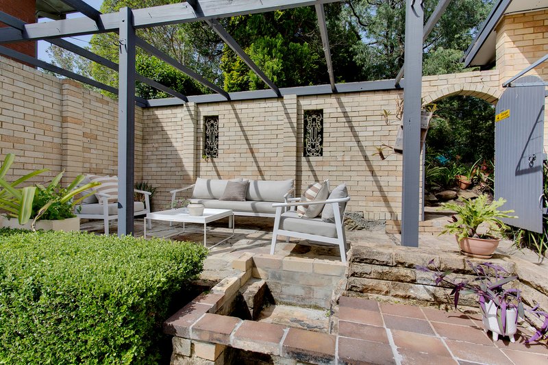 Photo - 27 Cashel Crescent, Killarney Heights NSW 2087 - Image 12