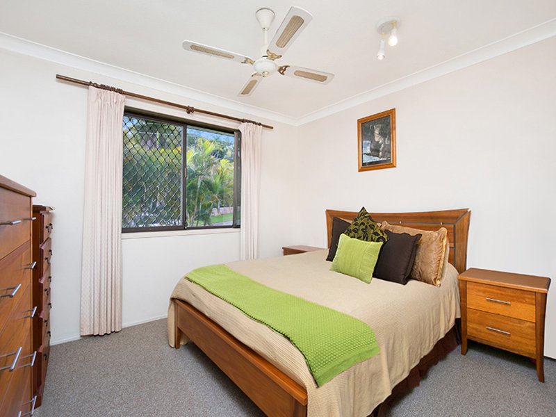 Photo - 27 Celandine Street, Shailer Park QLD 4128 - Image 4