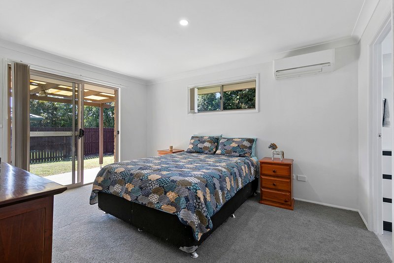 Photo - 27 Champagne Crescent, Thornlands QLD 4164 - Image 9