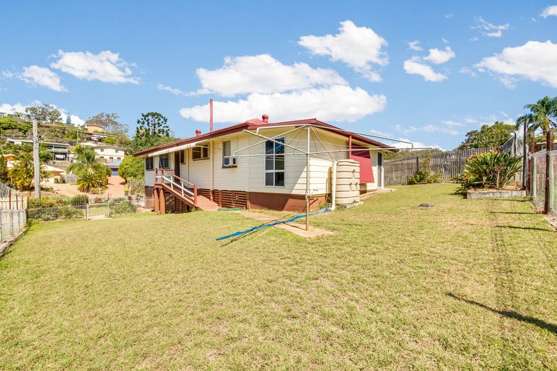 Photo - 27 Charles Street, West Gladstone QLD 4680 - Image 11