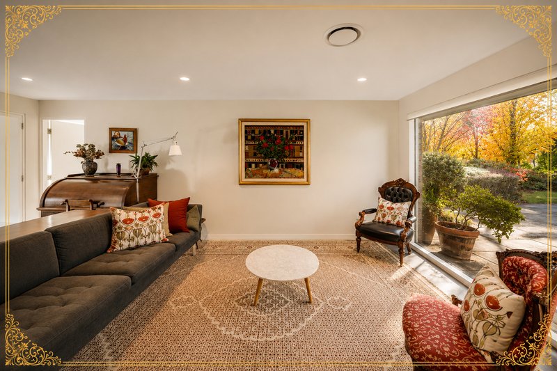 Photo - 27 Charlton Close, Bowral NSW 2576 - Image 3
