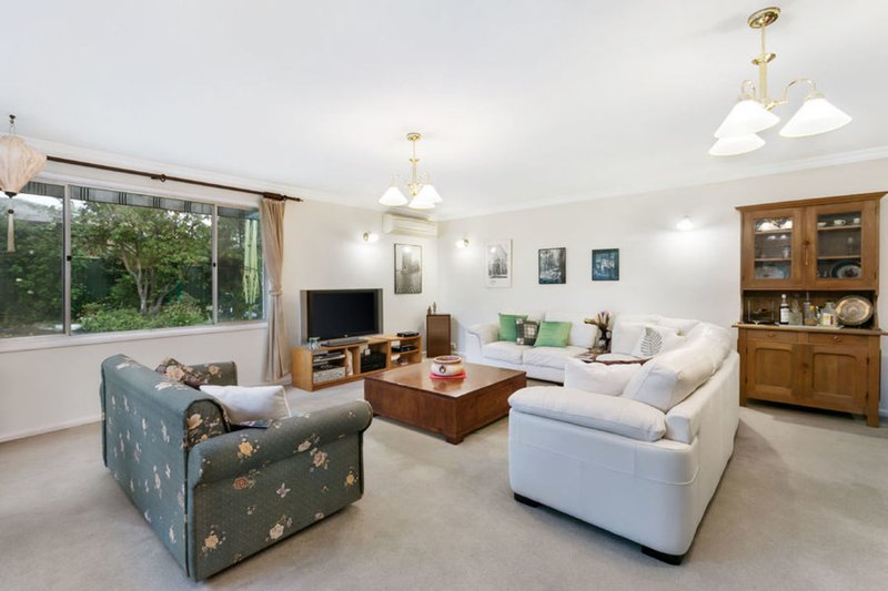 Photo - 27 Chester Avenue, Baulkham Hills NSW 2153 - Image 2