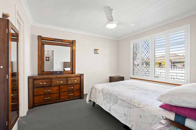Photo - 27 Chestnut Way, Baldivis WA 6171 - Image 7