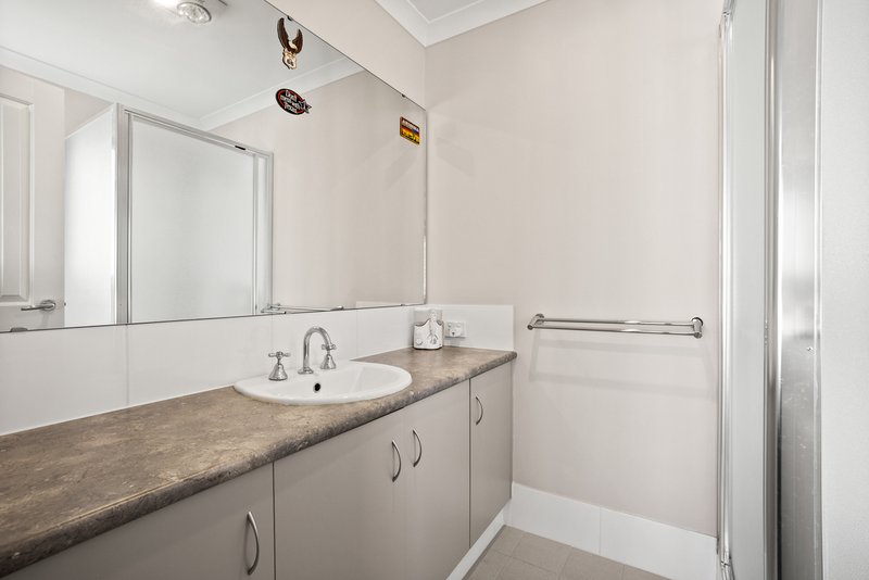 Photo - 27 Chestnut Way, Baldivis WA 6171 - Image 8