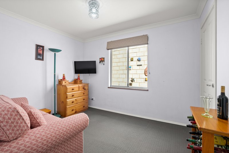 Photo - 27 Chestnut Way, Baldivis WA 6171 - Image 13