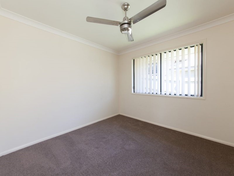 Photo - 27 Chetwynd Street, Redbank Plains QLD 4301 - Image 7