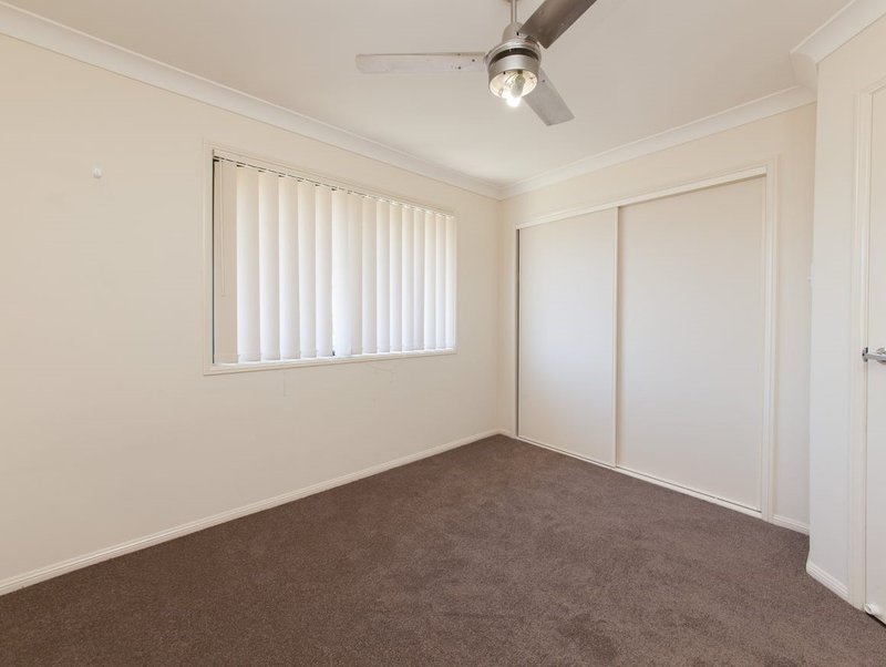 Photo - 27 Chetwynd Street, Redbank Plains QLD 4301 - Image 9