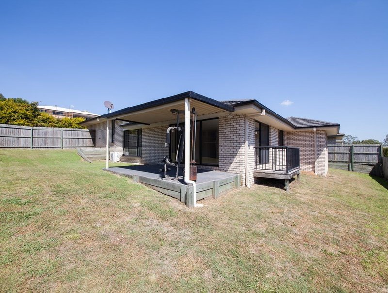 Photo - 27 Chetwynd Street, Redbank Plains QLD 4301 - Image 12