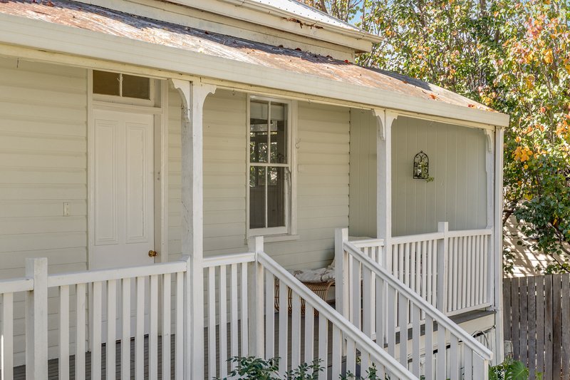 Photo - 27 Christmas Street, North Toowoomba QLD 4350 - Image 3