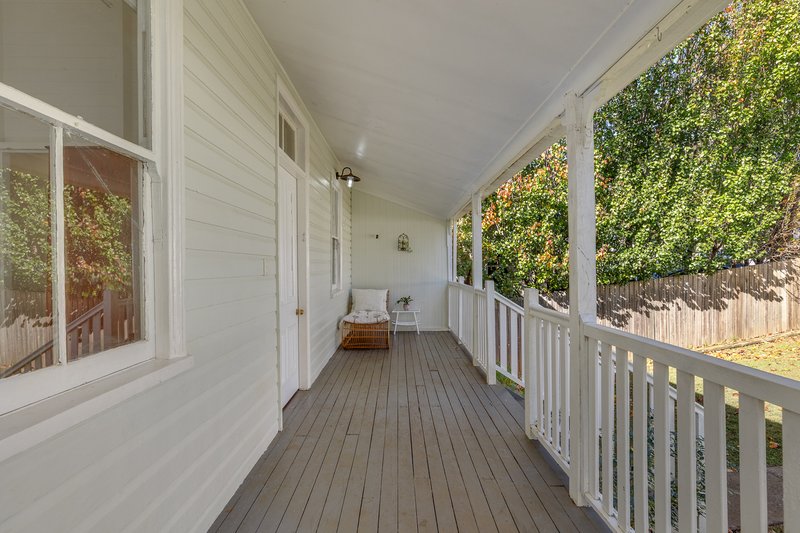 Photo - 27 Christmas Street, North Toowoomba QLD 4350 - Image 4