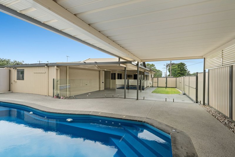 Photo - 27 Clarinda Street, Bacchus Marsh VIC 3340 - Image 16