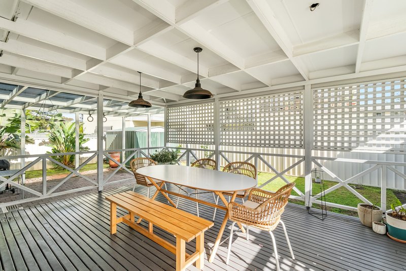 Photo - 2/7 Claude Street, Yamba NSW 2464 - Image 9