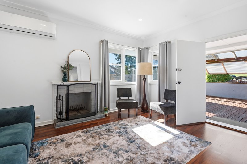 Photo - 27 Clianthus Way, Koongamia WA 6056 - Image 5