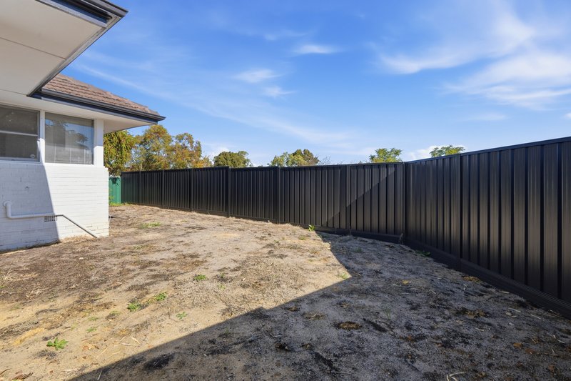 Photo - 27 Clianthus Way, Koongamia WA 6056 - Image 16