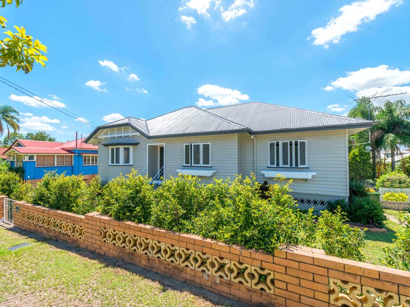 27 Clifford Street, Stafford QLD 4053