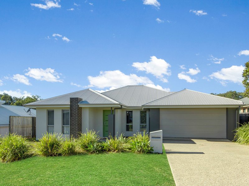 Photo - 27 Clover Crescent, Boyne Island QLD 4680 - Image 1