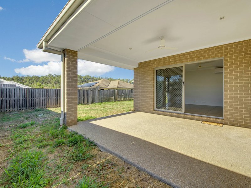 Photo - 27 Clover Crescent, Boyne Island QLD 4680 - Image 13