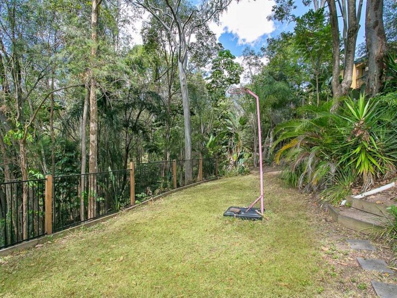 Photo - 27 Cobai Drive, Mudgeeraba QLD 4213 - Image 4