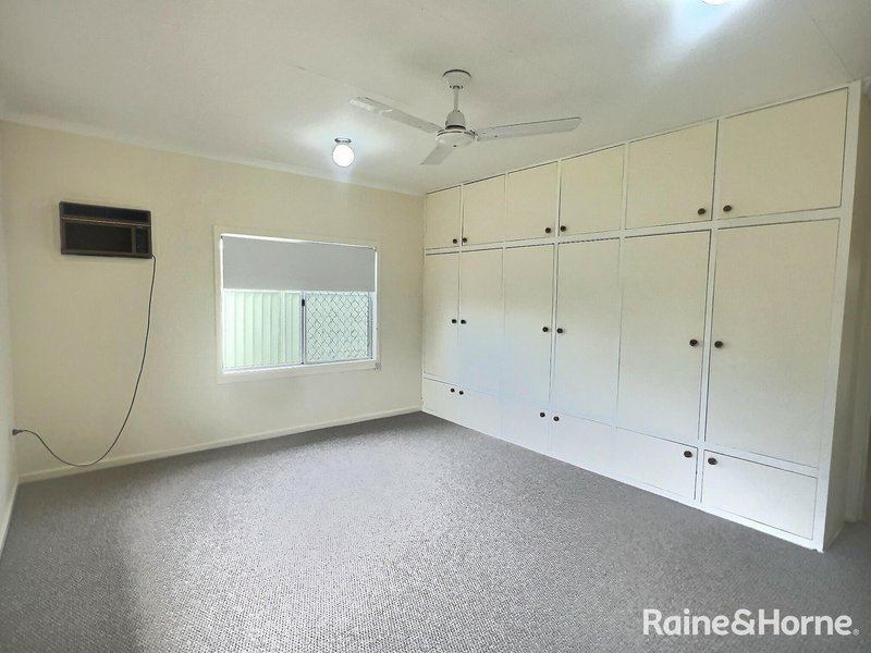 Photo - 27 Cockatoo Drive, New Auckland QLD 4680 - Image 7