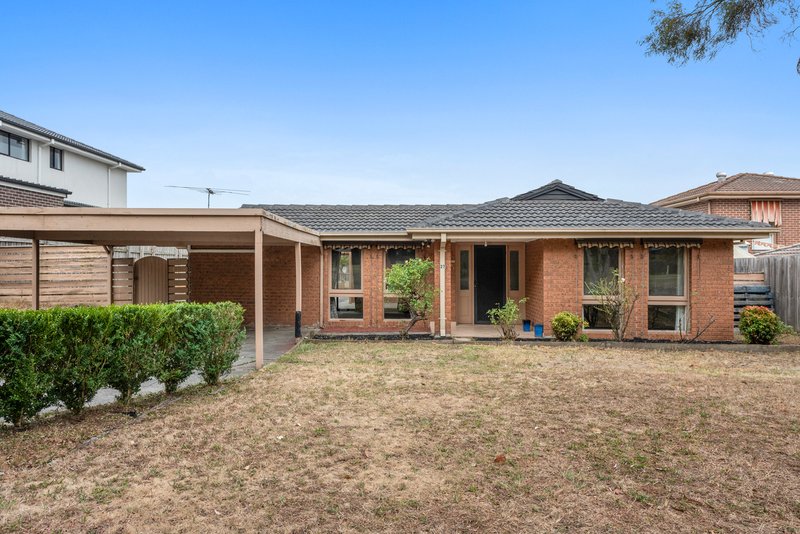 27 Collendina Crescent, Scoresby VIC 3179