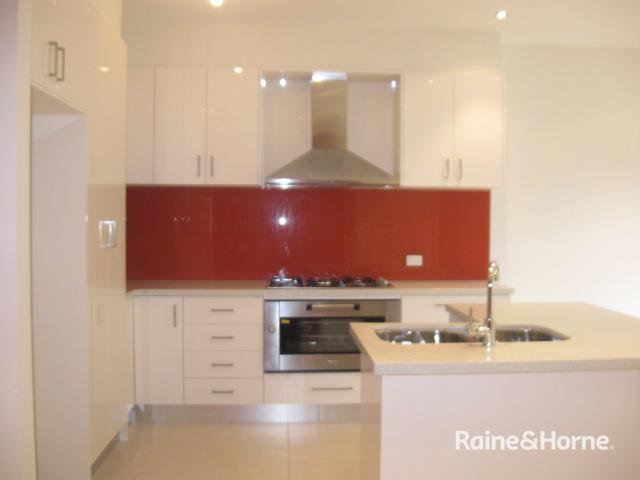 Photo - 2/7 Colonsay Road, Springvale VIC 3171 - Image 3