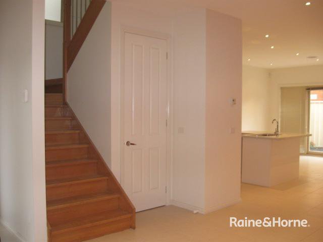 Photo - 2/7 Colonsay Road, Springvale VIC 3171 - Image 8