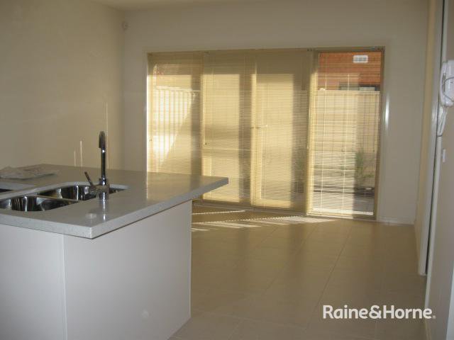 Photo - 2/7 Colonsay Road, Springvale VIC 3171 - Image 9