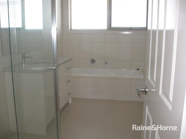 Photo - 2/7 Colonsay Road, Springvale VIC 3171 - Image 10