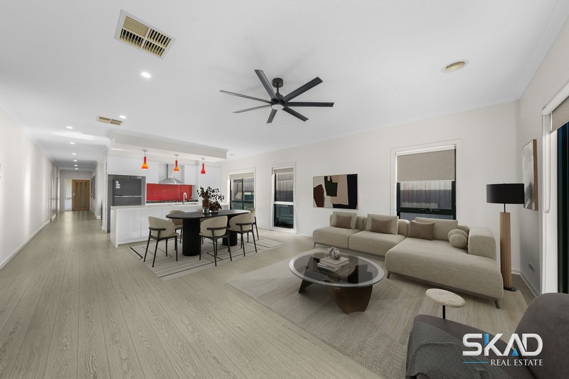 Photo - 27 Coolamon Drive, Craigieburn VIC 3064 - Image 6