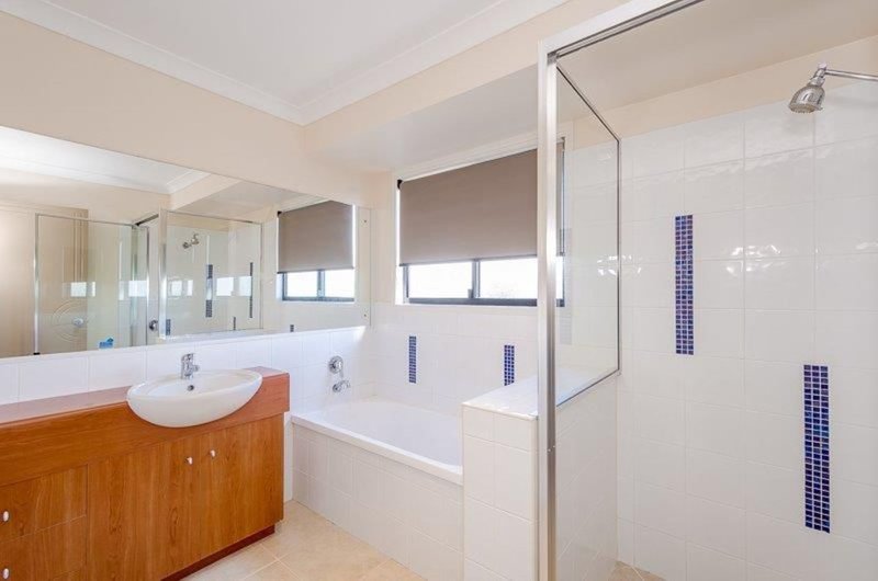 Photo - 27 Coolibah Street, Kin Kora QLD 4680 - Image 17