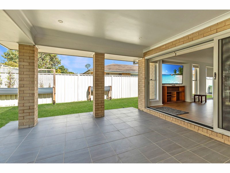 Photo - 27 Correa Close, Tuncurry NSW 2428 - Image 12