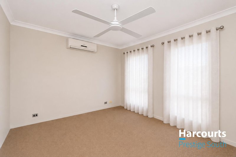 Photo - 27 Corsican Way, Canning Vale WA 6155 - Image 4