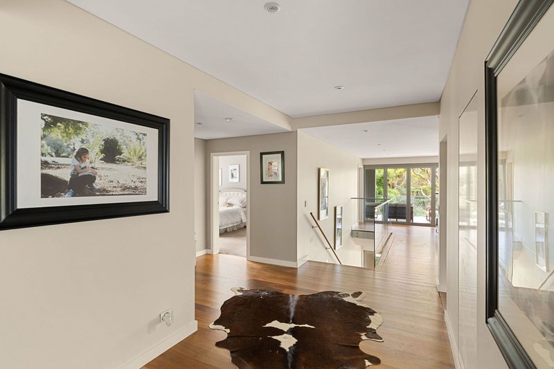 Photo - 27 Covelee Circuit, Middle Cove NSW 2068 - Image 15