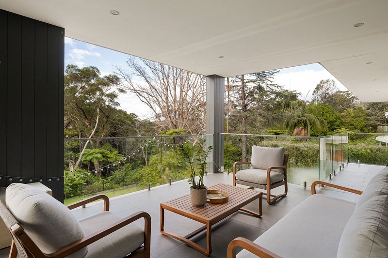 Photo - 27 Covelee Circuit, Middle Cove NSW 2068 - Image 16