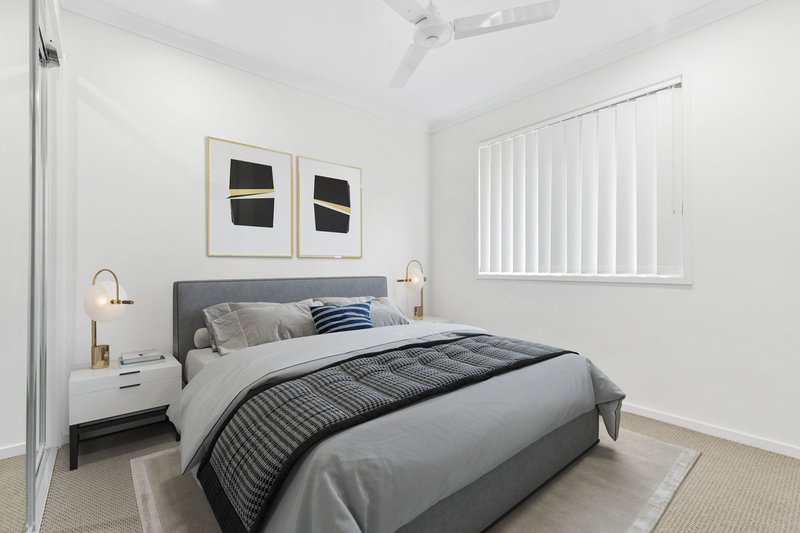 Photo - 27 Cowrie Crescent, Burpengary East QLD 4505 - Image 10