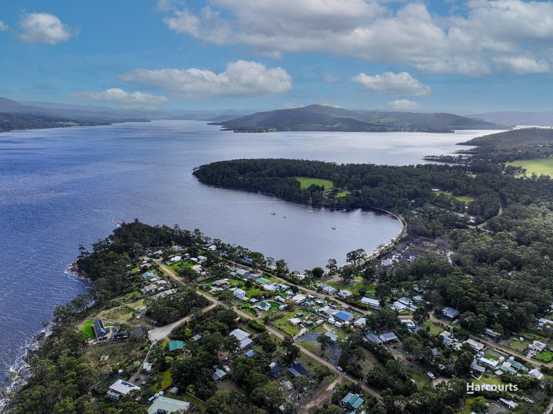 Photo - 27 Cray Point Parade, Eggs And Bacon Bay TAS 7112 - Image 4