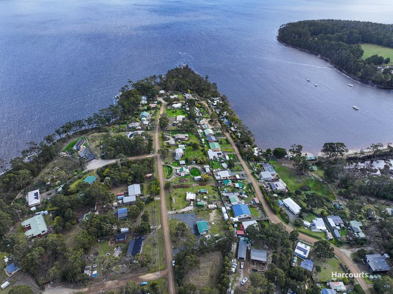 Photo - 27 Cray Point Parade, Eggs And Bacon Bay TAS 7112 - Image 13
