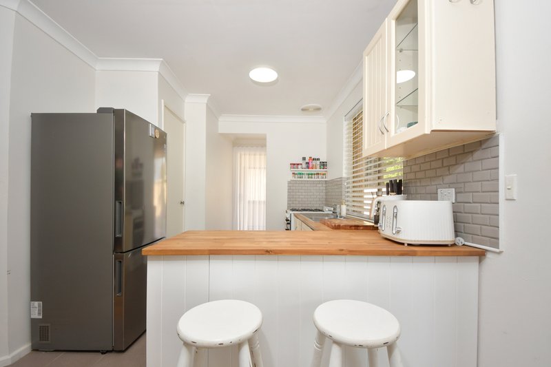 Photo - 27 Cruise Road, Safety Bay WA 6169 - Image 4