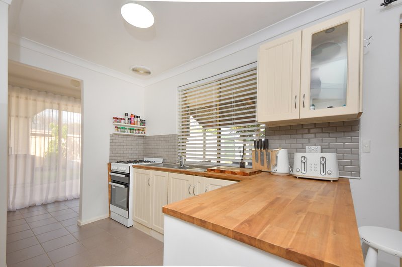 Photo - 27 Cruise Road, Safety Bay WA 6169 - Image 5