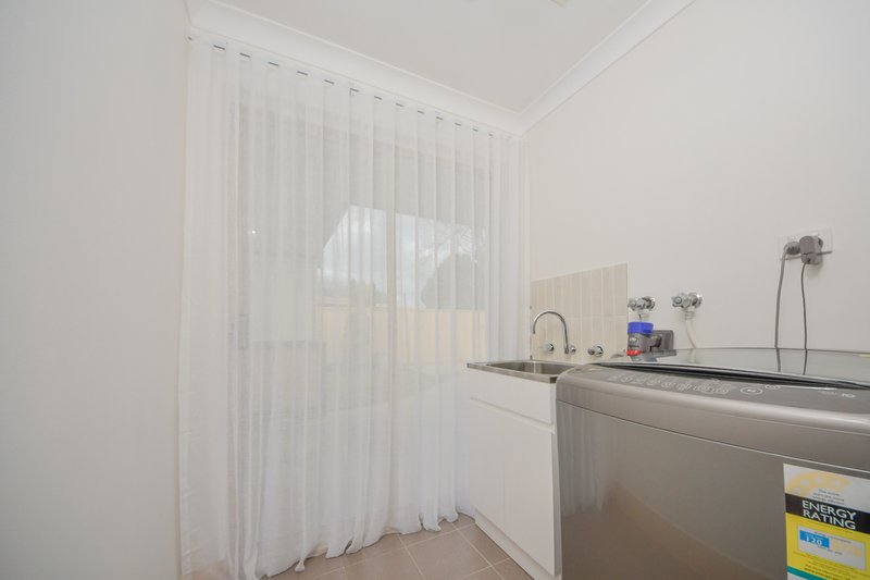 Photo - 27 Cruise Road, Safety Bay WA 6169 - Image 12