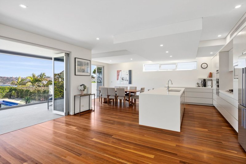 Photo - 27 Cutler Road, Clontarf NSW 2093 - Image 2