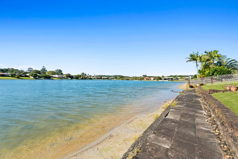 Photo - 27 Cyclades Crescent, Currumbin Waters QLD 4223 - Image 4