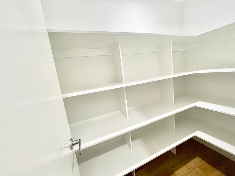 Photo - 27 Dalglish Street, Deanside VIC 3336 - Image 3