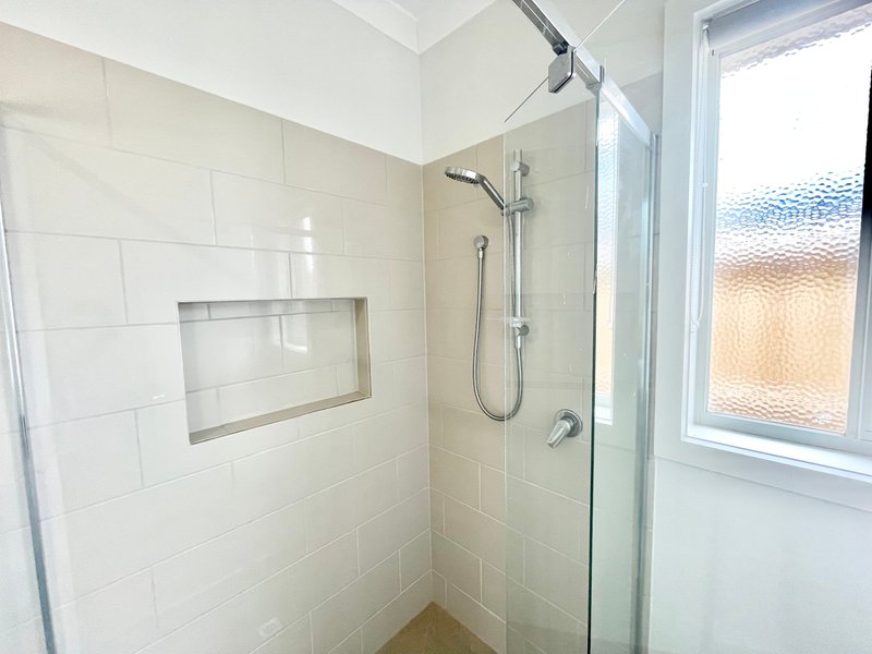 Photo - 27 Dalglish Street, Deanside VIC 3336 - Image 6