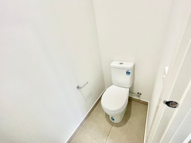 Photo - 27 Dalglish Street, Deanside VIC 3336 - Image 8